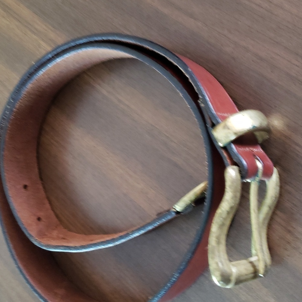 Sonoma Argentina Leather Belt Size M/L.